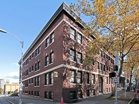 Fifth Avenue Court Apartments