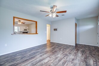 356 Schnebelt St, Unit 1 in Greendale, IN - Building Photo - Building Photo