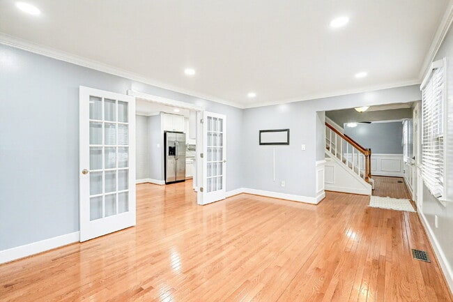 13603 Kincaid Pl in Chantilly, VA - Foto de edificio - Building Photo