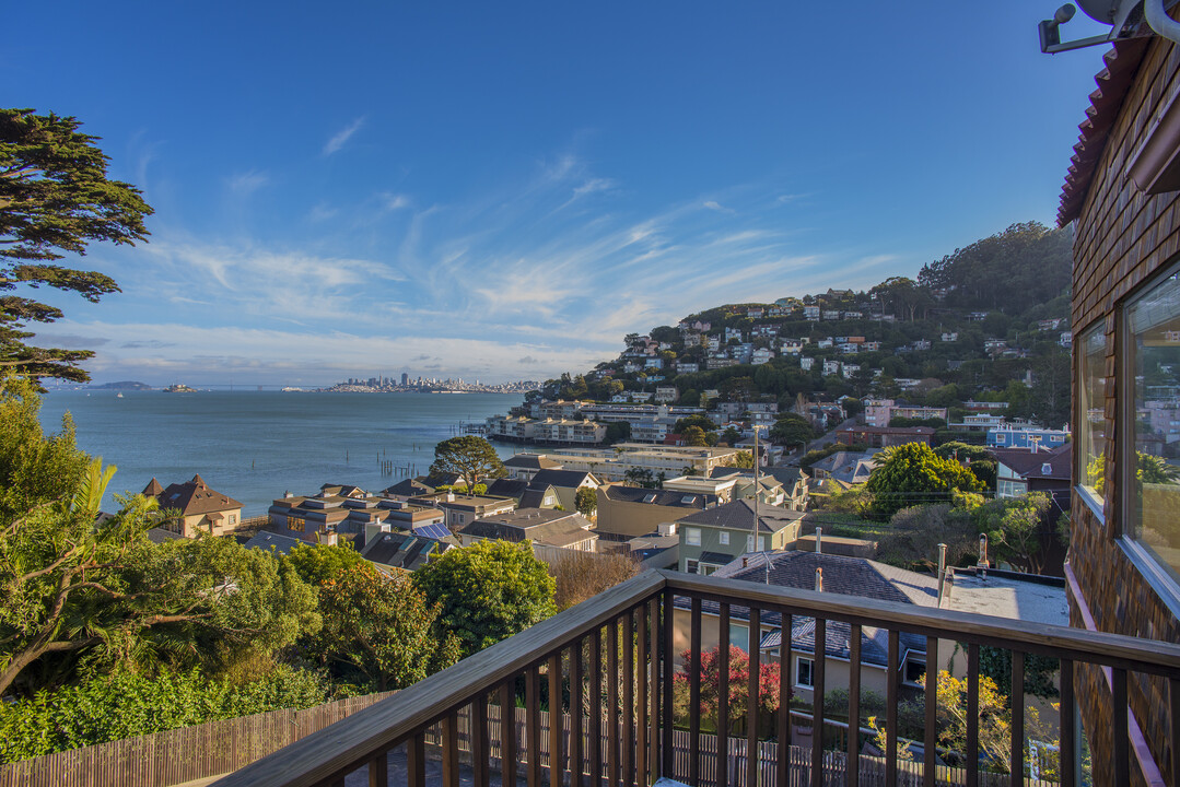 306 3rd St in Sausalito, CA - Building Photo