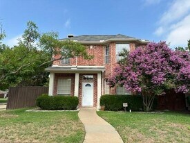 7901 Whispering Tree Ln in Plano, TX - Building Photo