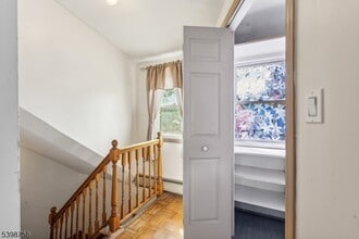 374 Boyden Ave in Maplewood, NJ - Building Photo - Building Photo