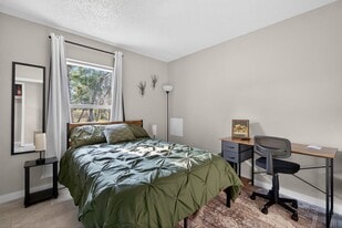 1941 Brown Rd in Alva, FL - Building Photo