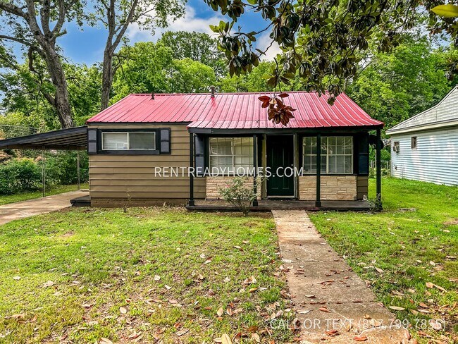 property at 1316 Rayfield Dr