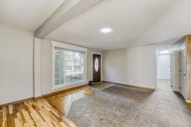 644 164th Pl NE in Bellevue, WA - Building Photo - Building Photo