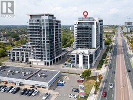 9600 Yonge St in Richmond Hill, ON - Building Photo
