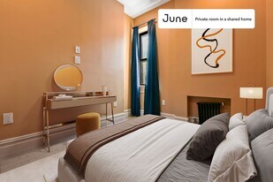 Room in Shared 3 bed/2 bath home in New York, NY - Building Photo