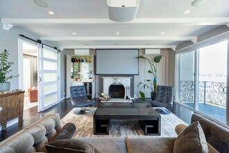 311 Wayne Ave in Oakland, CA - Building Photo - Building Photo