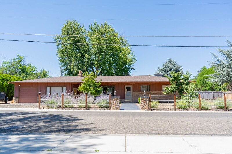 1107 W Cameron St in Boise, ID - Building Photo