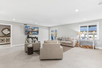 165 1st St E in Boca Grande, FL - Building Photo - Building Photo