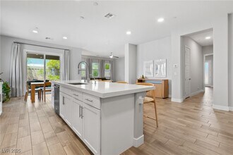 7736 Tioga Rdg Ct in Las Vegas, NV - Building Photo - Building Photo