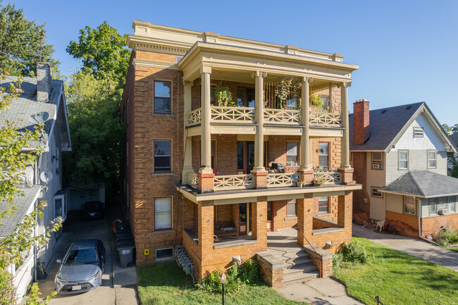 424 Rockingham St in Toledo, OH - Foto de edificio - Building Photo