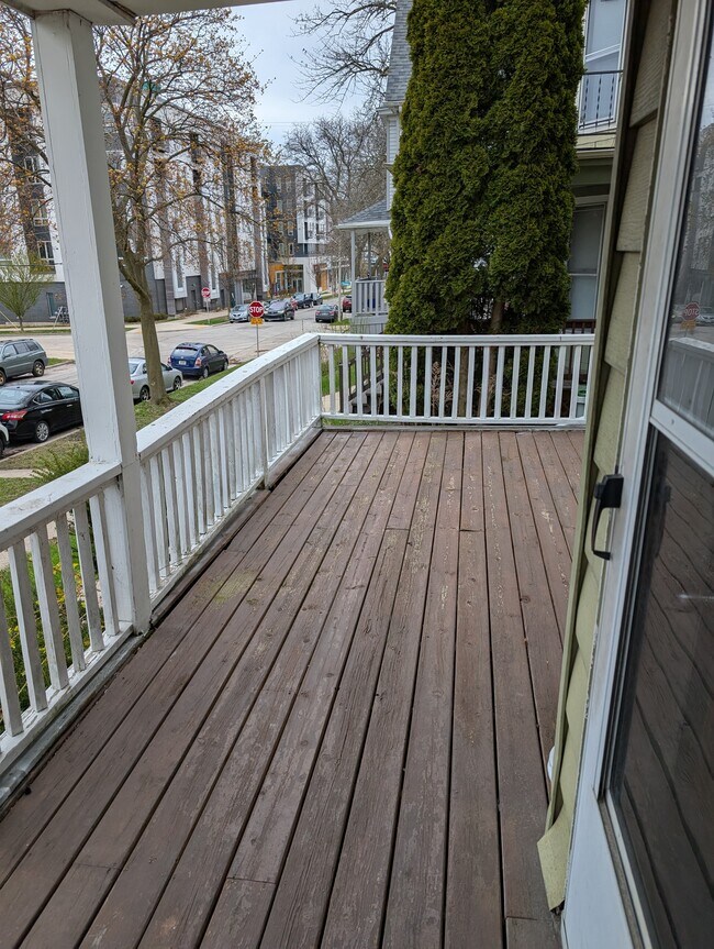 2411 N Cramer St, Unit 2411 N Cramer St in Milwaukee, WI - Foto de edificio - Building Photo