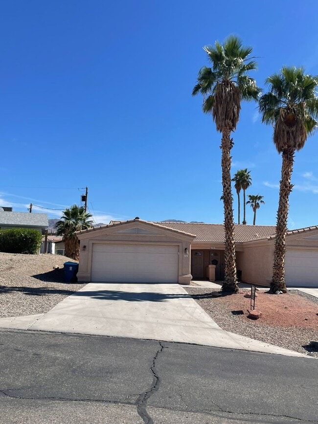 property at 3461 Iroquois Dr