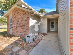 1630 Kavel Dr in Oklahoma City, OK - Building Photo - Building Photo