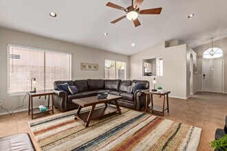 8464 W Emile Zola Ave in Peoria, AZ - Building Photo - Building Photo
