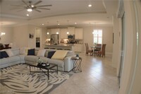 14700 Windward Ln in Naples, FL - Foto de edificio - Building Photo