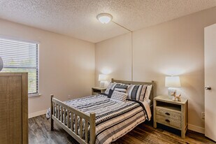 Cimarron Apartments in Canyon, TX - Building Photo