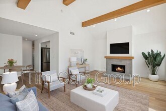 505 35th St in Newport Beach, CA - Building Photo - Building Photo