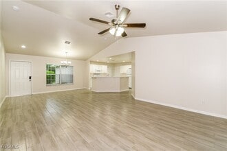 1057 Lilac St E in Lehigh Acres, FL - Building Photo - Building Photo