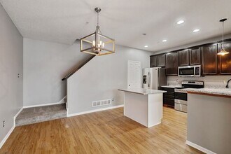14438 Sumter Ave in Savage, MN - Building Photo - Building Photo