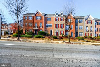 604 Garrett A Morgan Blvd in Hyattsville, MD - Building Photo - Building Photo