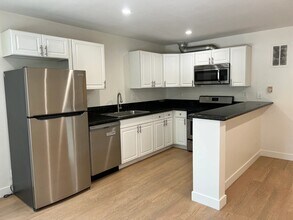 925 W 30th St in Los Angeles, CA - Foto de edificio - Building Photo