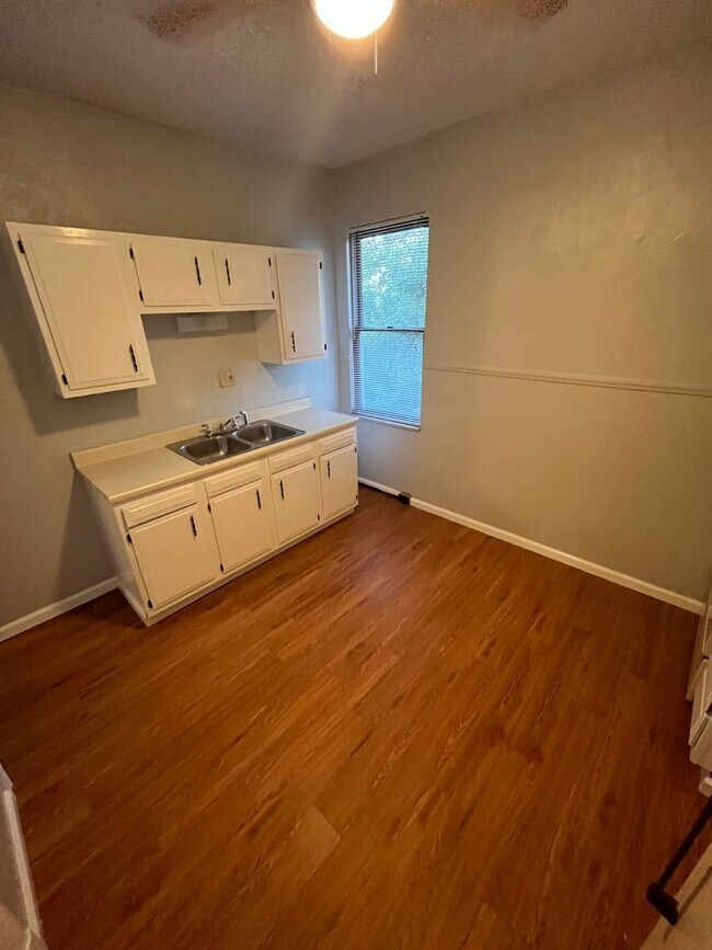 151 Kendall Ave in Pittsburgh, PA - Building Photo - Building Photo