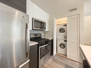 949 W Grace St in Chicago, IL - Building Photo - Building Photo