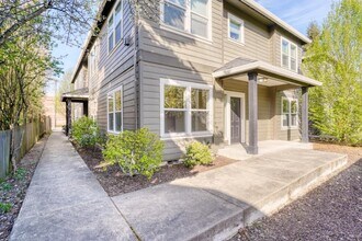 8320 N Princeton St in Portland, OR - Building Photo - Building Photo