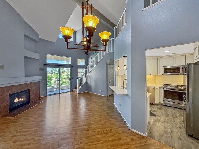 11922 Tivoli Park Row in San Diego, CA - Building Photo - Building Photo