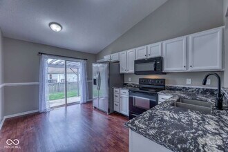 8496 Blacksmith Ct in Fishers, IN - Building Photo - Building Photo