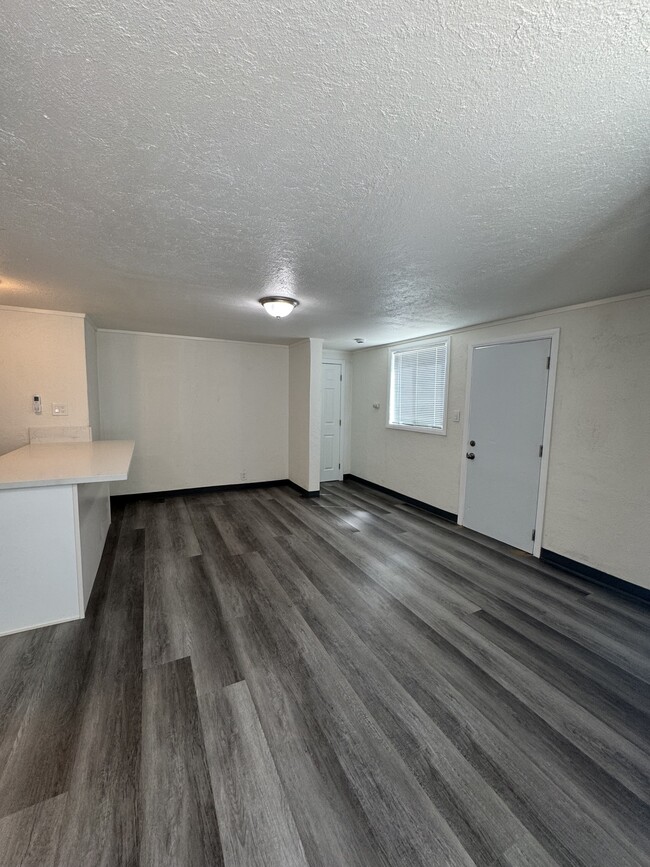 27205 Anderson St in Boron, CA - Building Photo - Building Photo