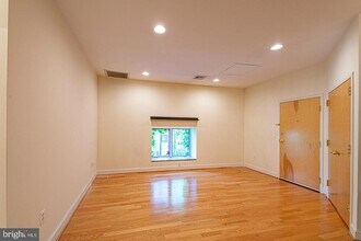 415 S 19th St in Philadelphia, PA - Building Photo - Building Photo