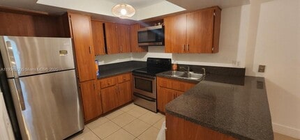 23 N Valencia Dr in Davie, FL - Building Photo - Building Photo