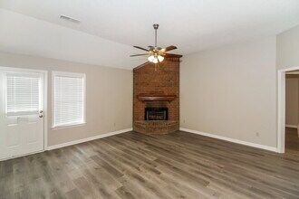 4371 Bunker Hill Dr in Memphis, TN - Building Photo - Building Photo