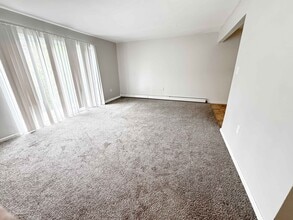 Fenkell Apartments in Detroit, MI - Building Photo - Building Photo
