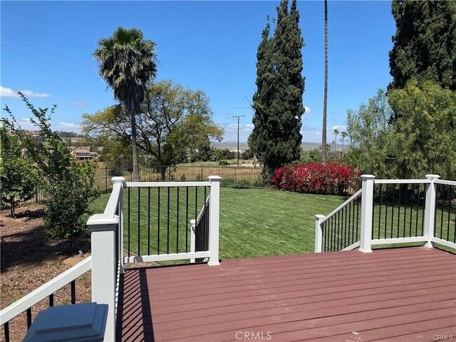 2020 Oakland Hills Dr in Corona, CA - Foto de edificio - Building Photo