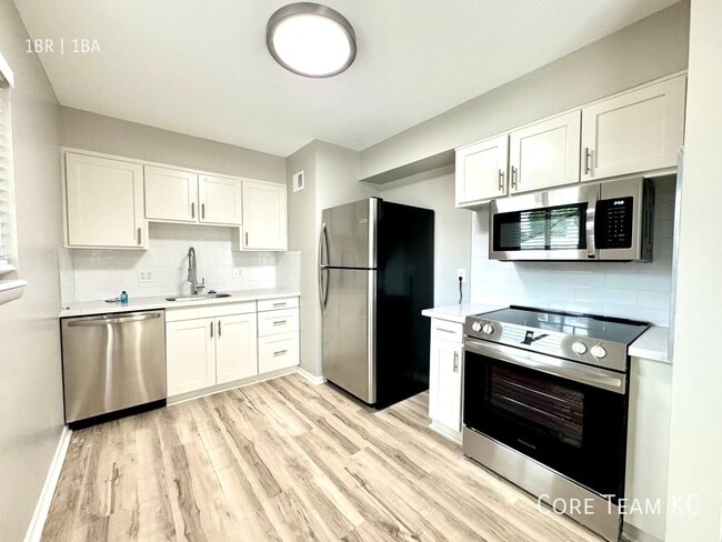 property at 1132 W 41st St