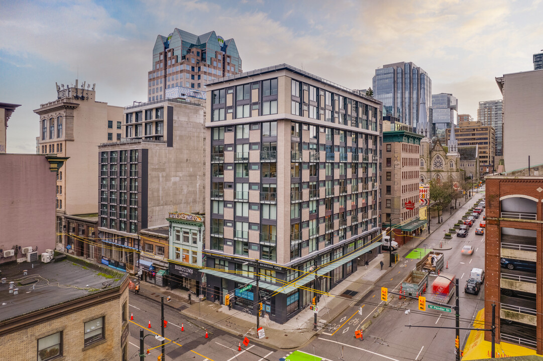 Richards & Pender in Vancouver, BC - Building Photo