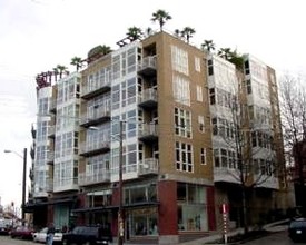 Pike Loft Condos in Seattle, WA - Building Photo - Building Photo