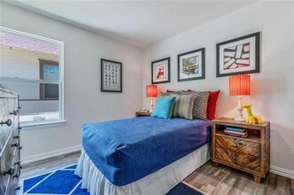 4204 S Cravens Rd in Fort Worth, TX - Building Photo - Building Photo