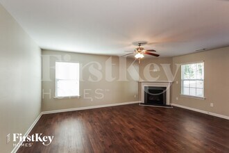 7515 Niccoline Ln in Charlotte, NC - Foto de edificio - Building Photo