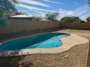 2431 W Carter Rd in Phoenix, AZ - Building Photo - Building Photo