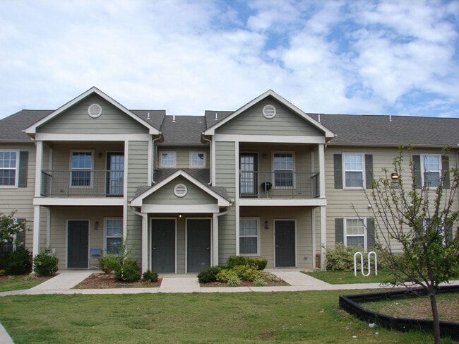 Huntington Falls in Ardmore, OK - Building Photo - Building Photo