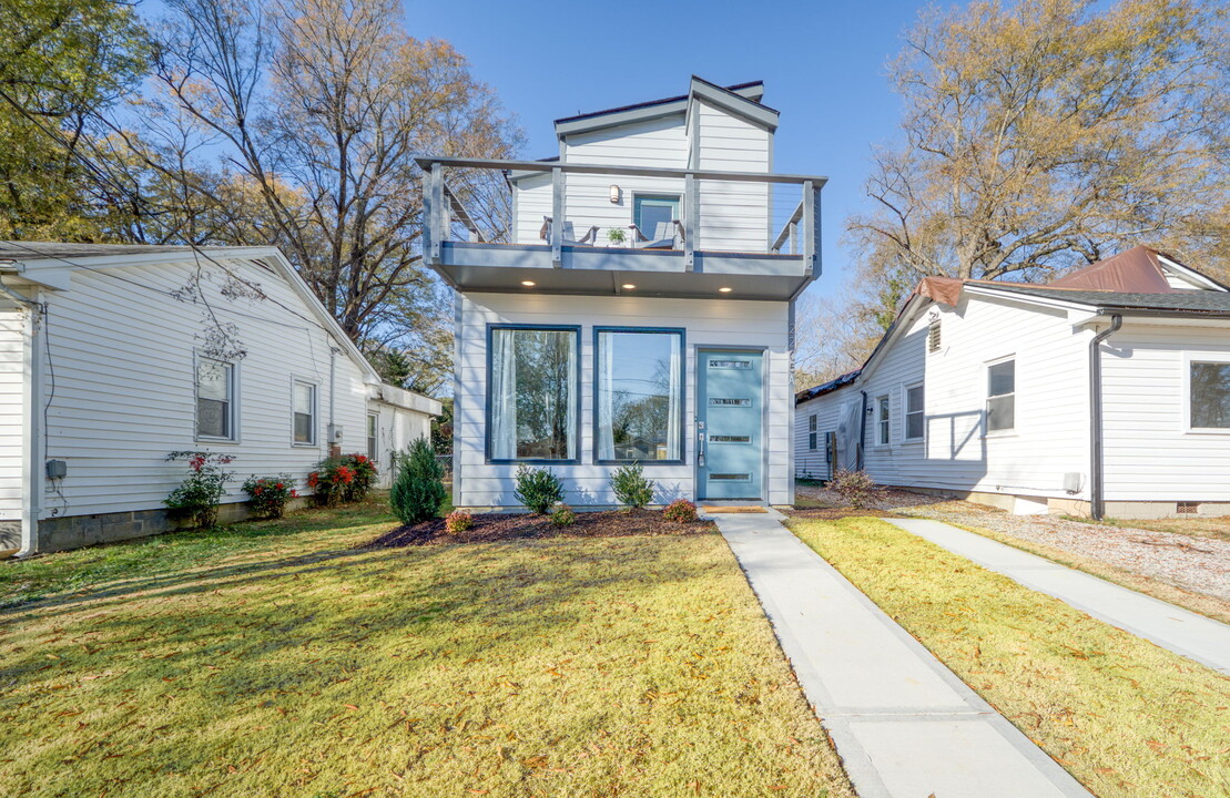 2205 Edwin Ave in Durham, NC - Foto de edificio