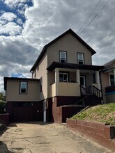 1925 Highland Ave in Greensburg, PA - Building Photo - Building Photo
