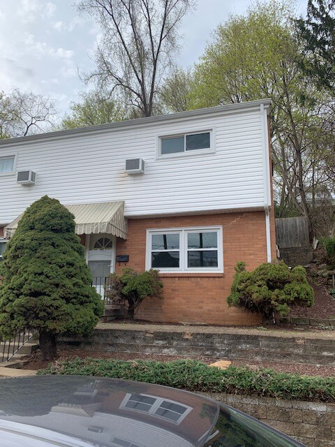 463 E 7th Ave in Tarentum, PA - Building Photo