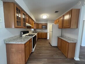 275 Greenhill Pass in San Antonio, TX - Building Photo - Building Photo