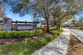 5196 78th St Cir E in Bradenton, FL - Building Photo - Building Photo